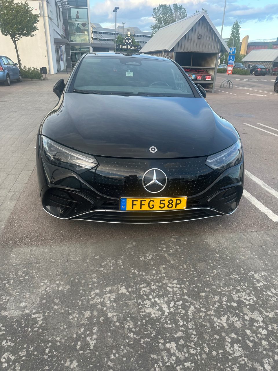 taxi parkerad